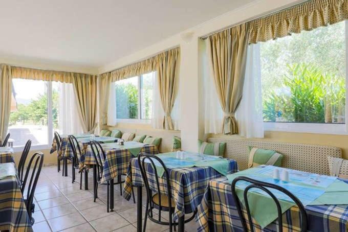 Daniel Hotel (Adults Only) Kalamákion Dış mekan fotoğraf