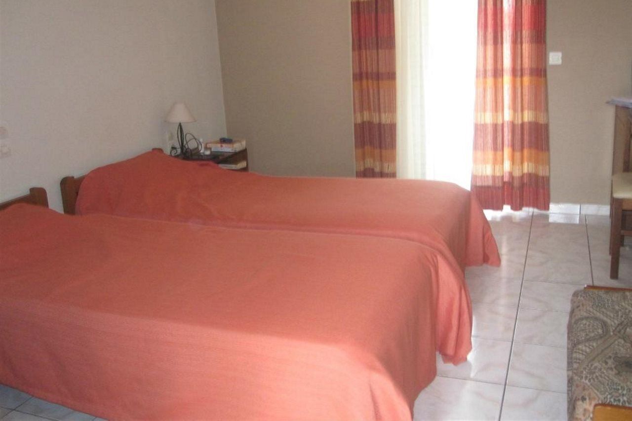 Daniel Hotel (Adults Only) Kalamákion Dış mekan fotoğraf