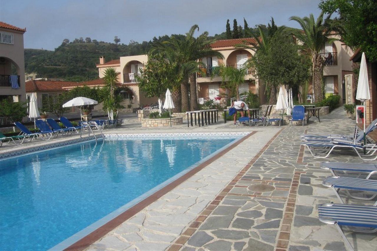 Daniel Hotel (Adults Only) Kalamákion Dış mekan fotoğraf